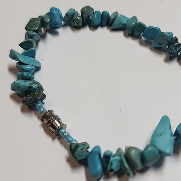 Blue Beaded Bracelet - Picture 3 of 3